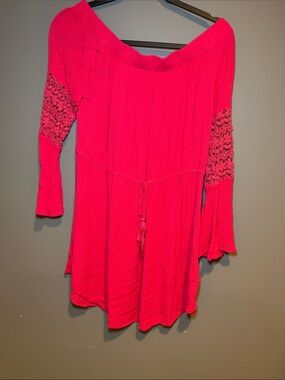 Women's Off-Shoulder Pink Knit Tunic with Crochet Sleeves